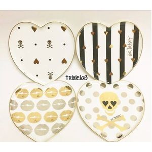 Betsey Johnson plate set